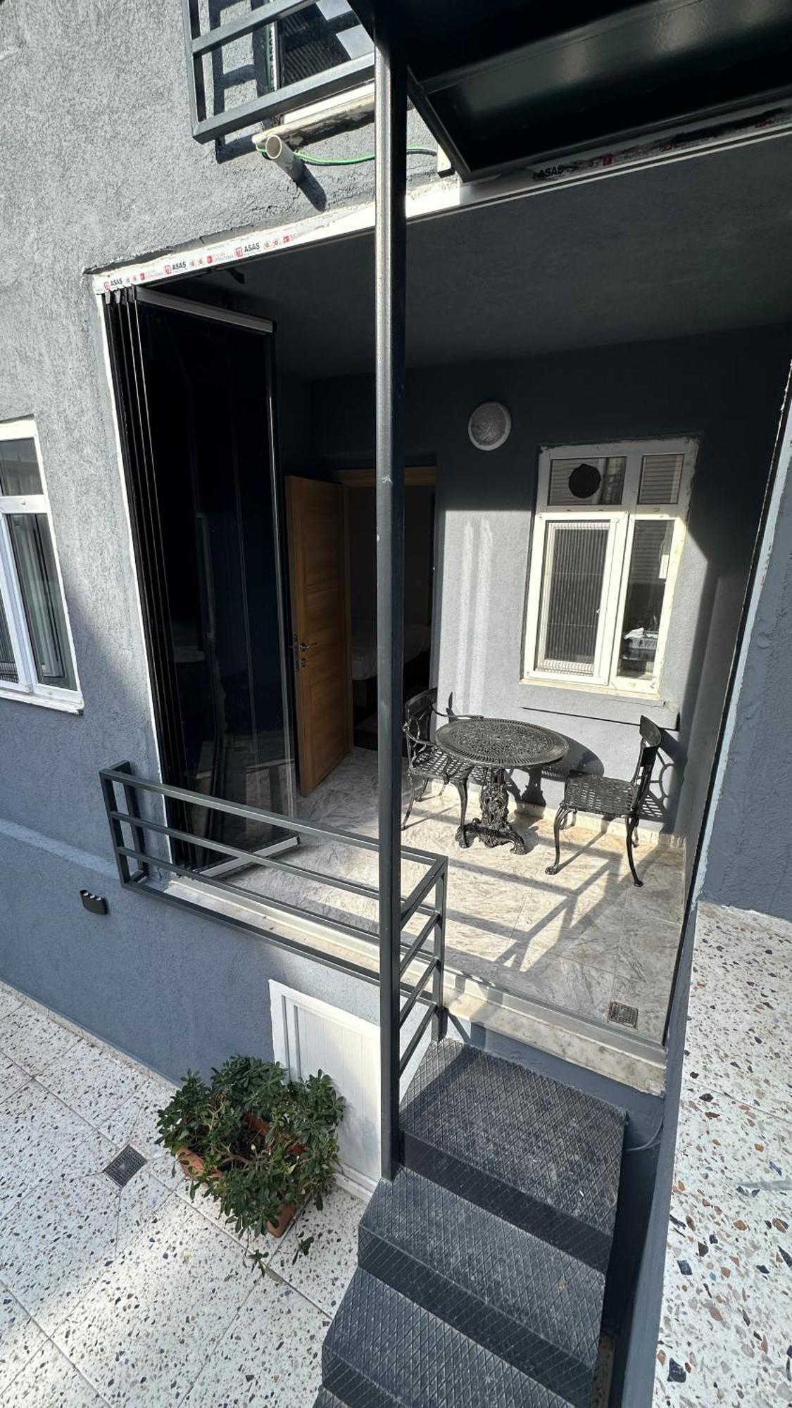 Albatros Apart Suite Istanbul Exterior photo